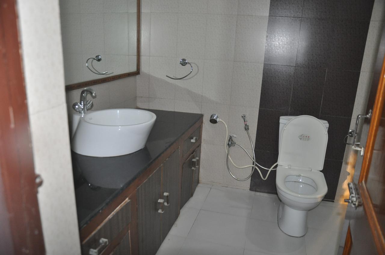 بهاراتبور Hotel Eagle Nest المظهر الخارجي الصورة